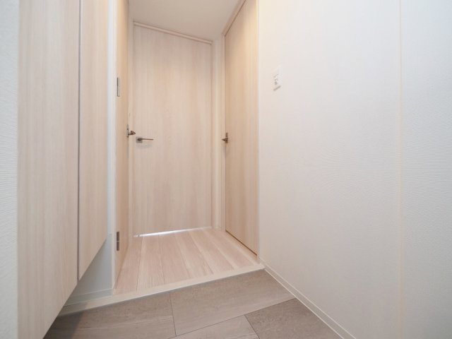 大阪市浪速区幸町２丁目の賃貸マンションの玄関