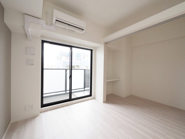 大阪市浪速区幸町２丁目の賃貸マンションの居間・リビング
