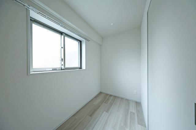 ｎｉｄｏ　ＭＩＮＯＷＡの寝室