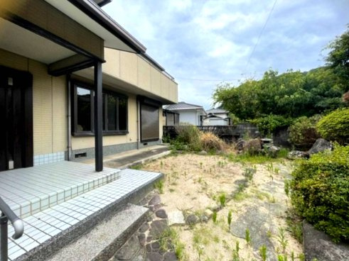 黒川東一丁目（C-21）の庭