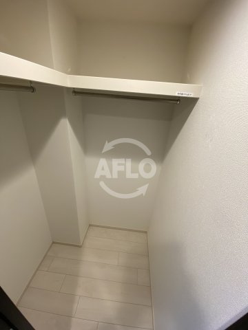 スワンズシティ谷町ブリエの収納|スワンズシティ谷町ブリエ　ウォークインクローゼット