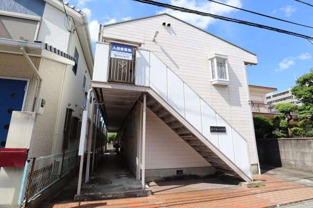 橿原市地黄町のアパート