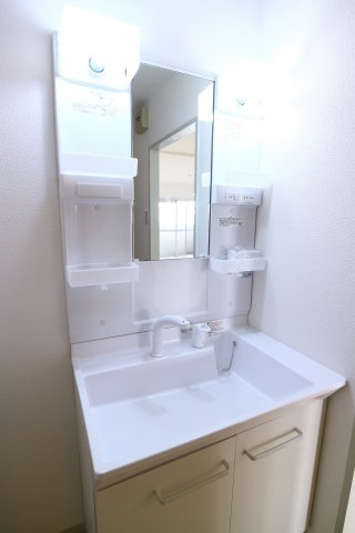 グレイス垂水の洗面所