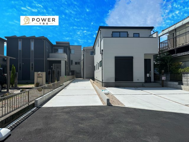 リーブルガーデン　岡崎市元能見町の外観|落ち着いた色合いと上品な質感の外観は、家族の成長とともに永く愛せるデザインを実現しています。									
									

