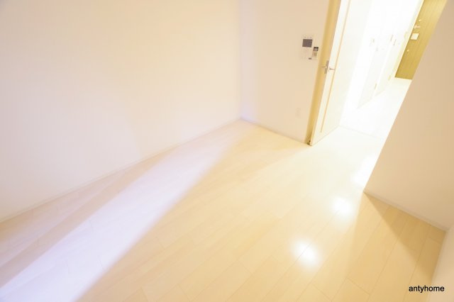 ファーストステージ梅田WEST　仲介手数料無料の洋室
