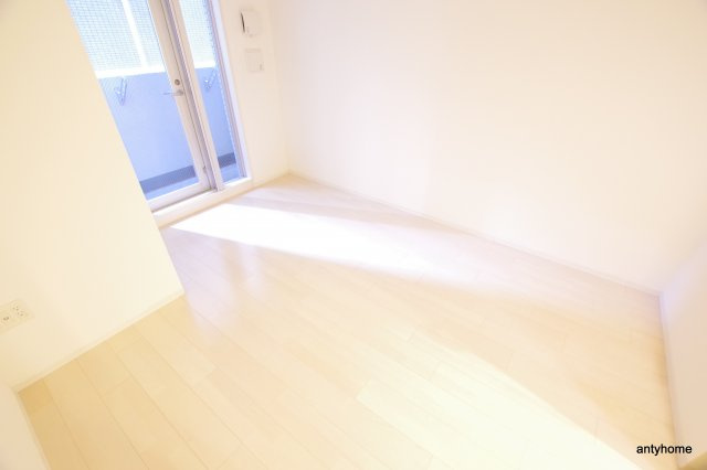 ファーストステージ梅田WEST　仲介手数料無料の洋室