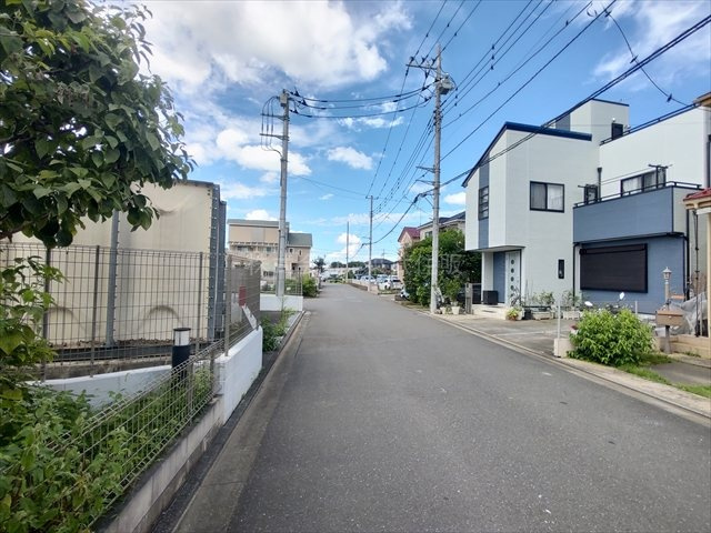 【前面道路含む現地写真】の画像