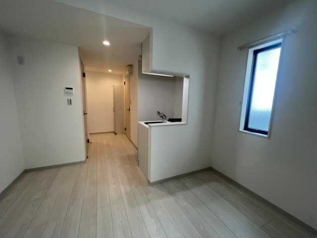 ソルナクレイシア学芸大学の居間・リビング|こちらのリビングで趣味の時間をお楽しみください