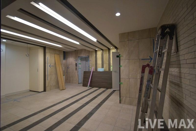 【ロビー】ラ　フォルム鎗屋町
