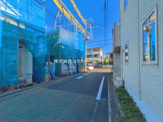 【前面道路含む現地写真】 | 立川市若葉町1丁目　新築戸建　【全2棟】