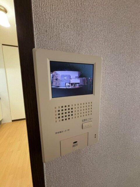 ピアレス下北沢Ａのセキュリティ|モニター付きインターホンになります