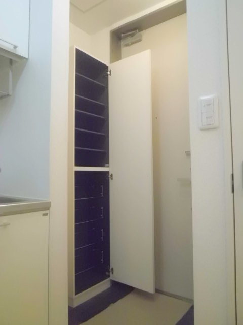 ブランメゾン妙蓮寺の玄関