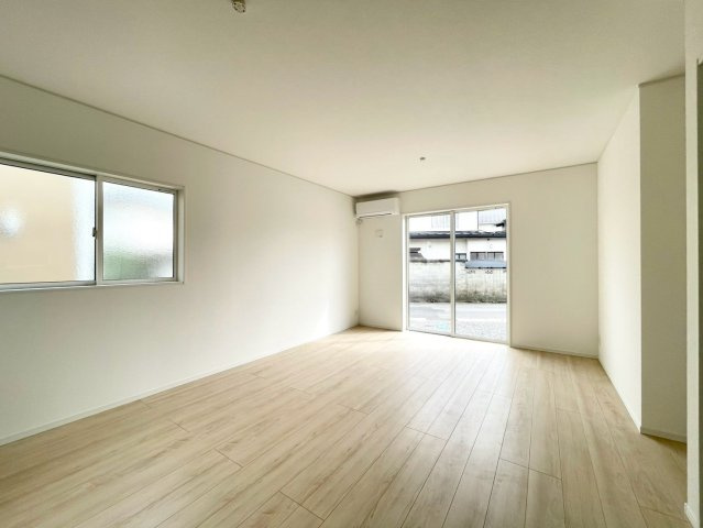 塩尻市広丘吉田第６の居間・リビング