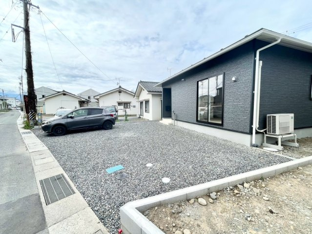 塩尻市広丘吉田第６の駐車場