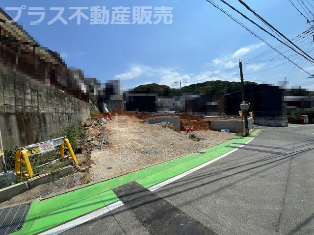 【外観】 | 福岡市博多区浦田1丁目11期　1号棟（全5棟）【仲介手数料無料・0円】 | 現地写真。プラス不動産販売なら、現場の全ての棟をまとめてご見学頂けます。