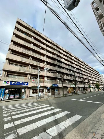シャトー三愛の外観