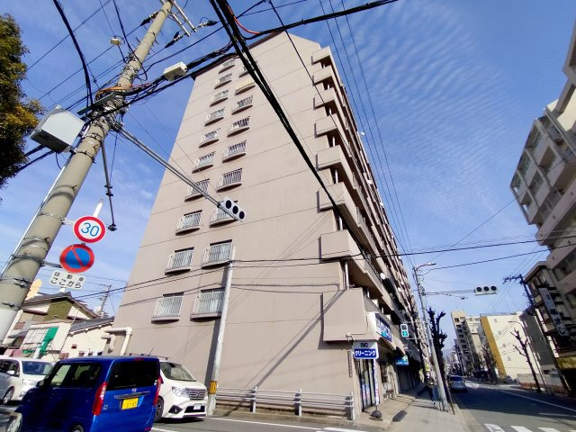 シャトー三愛の外観
