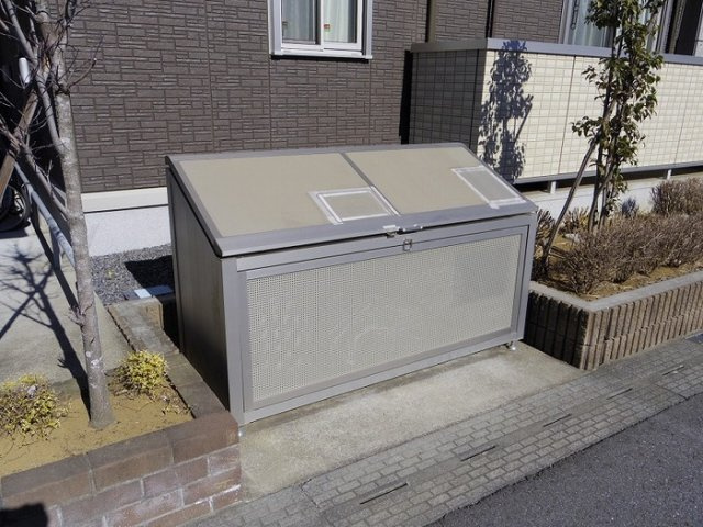 ゼピュロスみどりの C棟のその他共用部分|ゴミストッカー