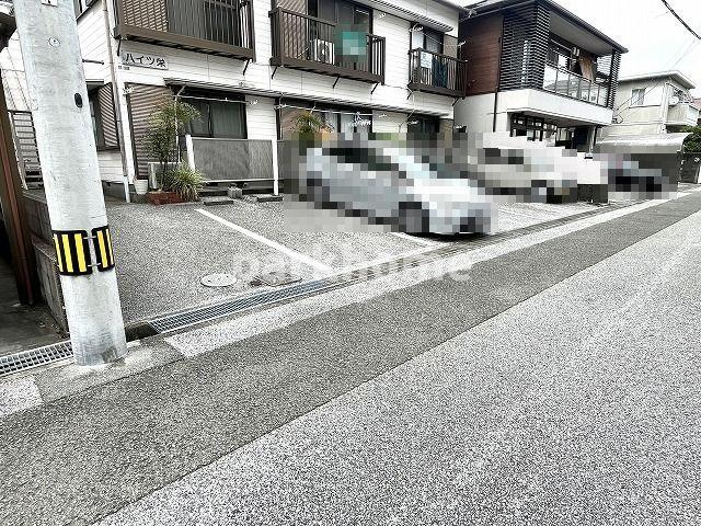 ハイツ栄の駐車場|駐車スペースもあります