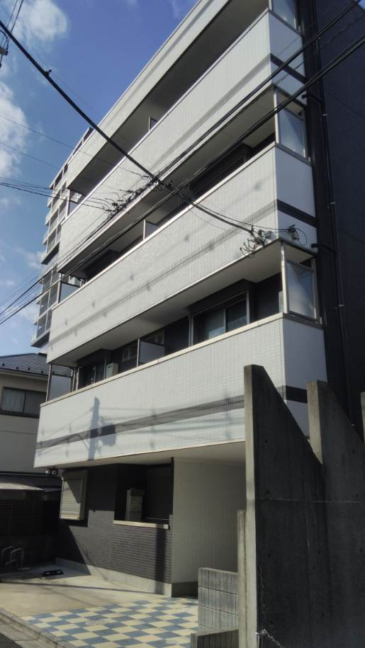 市川真間レジデンスの外観