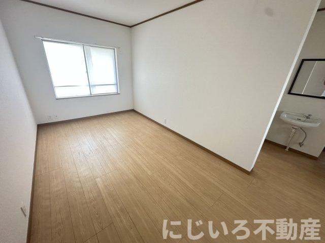アイリス南開の居間・リビング