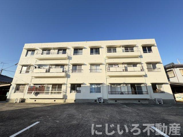 アイリス南開の外観