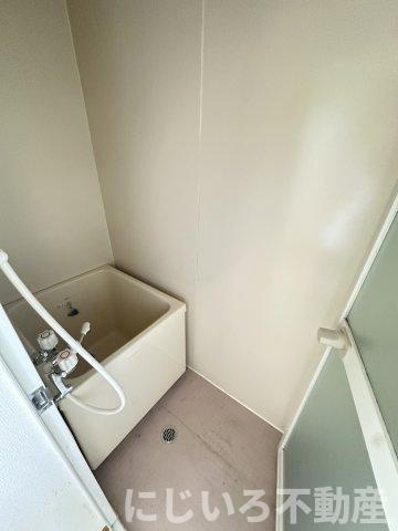 アイリス南開の浴室