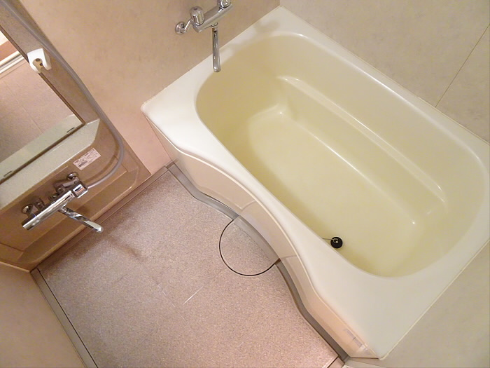 100㎡超え大型マンションの浴室|コンパクトで使いやすいお風呂です