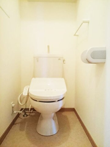 ヴァン　フォーレⅡのトイレ|ゆったりとした空間のトイレです