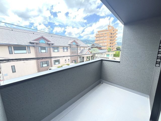 【バルコニー】 | 福岡市博多区浦田1丁目11期　5号棟（全5棟）【仲介手数料無料・0円】 | 施工例。施工例は完成時と異なる場合があります。