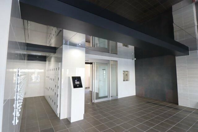ＧＥＮＯＶＩＡ西川口Ⅱのエントランス