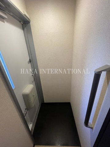 レオネクストリラの玄関
