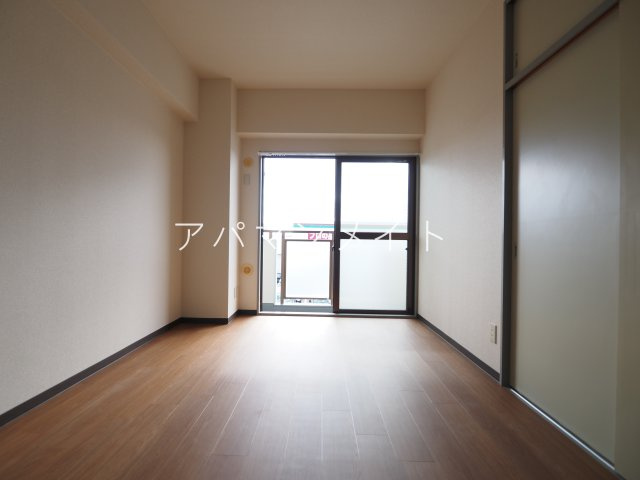 【寝室】 | フォンターナＳ | 使いやすいお部屋です