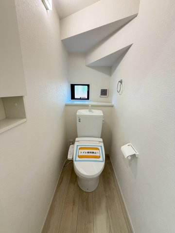 越谷市赤山町新築戸建てのトイレ