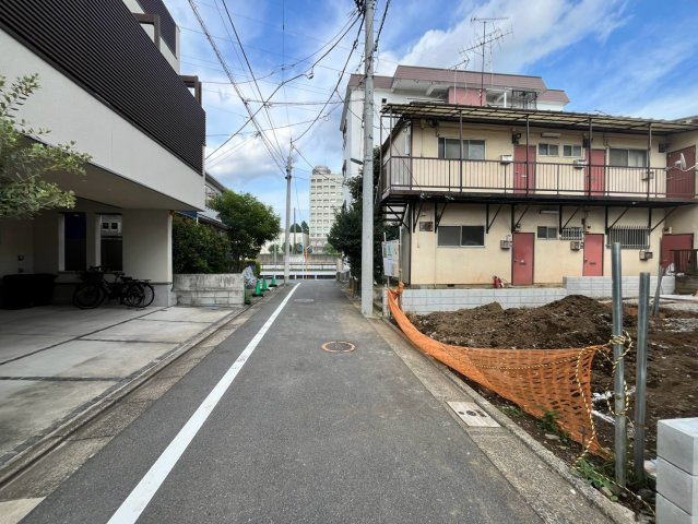目黒区緑が丘　新築戸建の前面道路含む現地写真|2026.08.20撮影