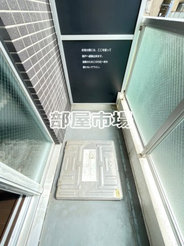 リヴシティ上野入谷のバルコニー