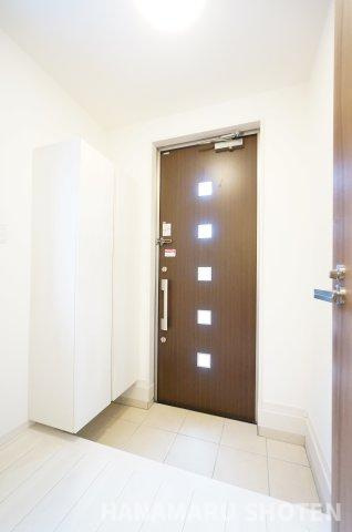 ネオ君塚戸建の玄関|物件、駅でお待ち合わせでのご案内歓迎！