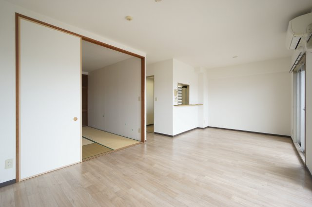 シャトーイノハナの居間・リビング|水曜日、営業時間外もご相談ください！