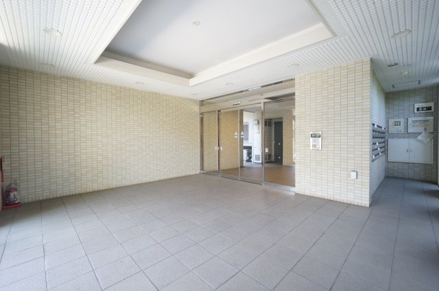 シャトーイノハナのロビー|詳細、ご不明点等、お気軽にご連絡ください！
