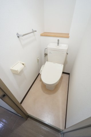 シャトーイノハナのトイレ|初期費用ご相談ください！