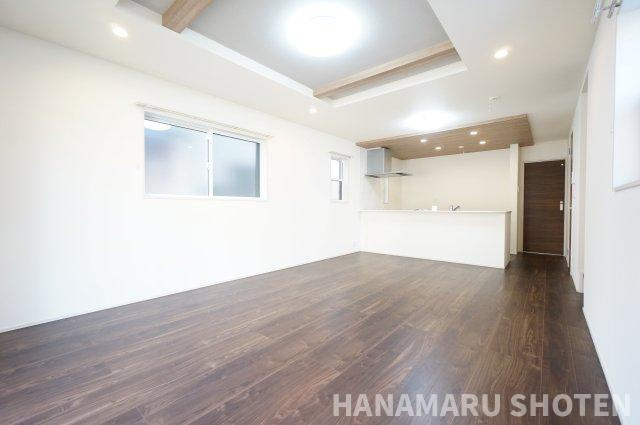 Kolet四街道和良比の居間・リビング|物件、駅でお待ち合わせでのご案内歓迎！