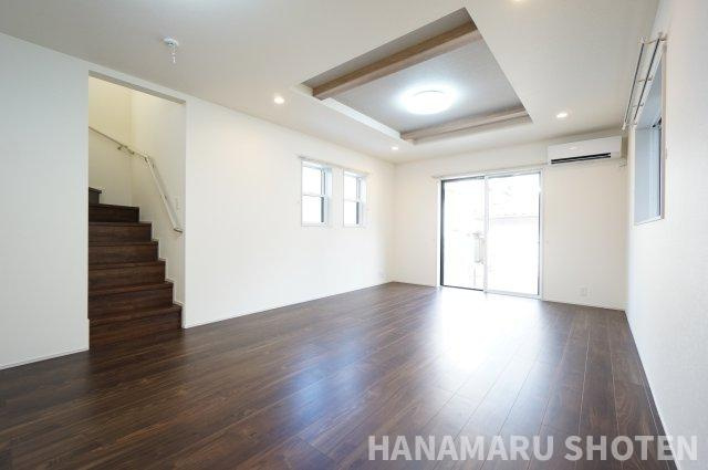 Kolet四街道和良比の居間・リビング|物件、駅でお待ち合わせでのご案内歓迎！