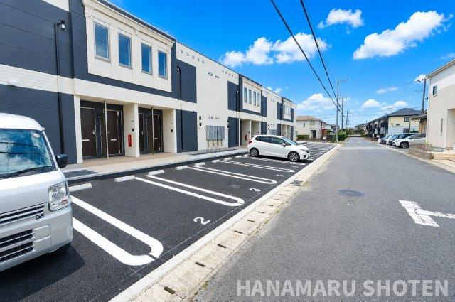 コスモスの駐車場|物件、駅でお待ち合わせでのご案内歓迎！
