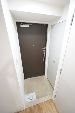 千葉ポートイーストの玄関|初期費用ご相談ください！