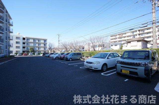 第二みつわ台ハイツDの駐車場|物件、駅でお待ち合わせでのご案内歓迎！