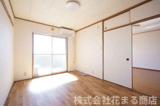 第二みつわ台ハイツDの洋室|物件、駅でお待ち合わせでのご案内歓迎！