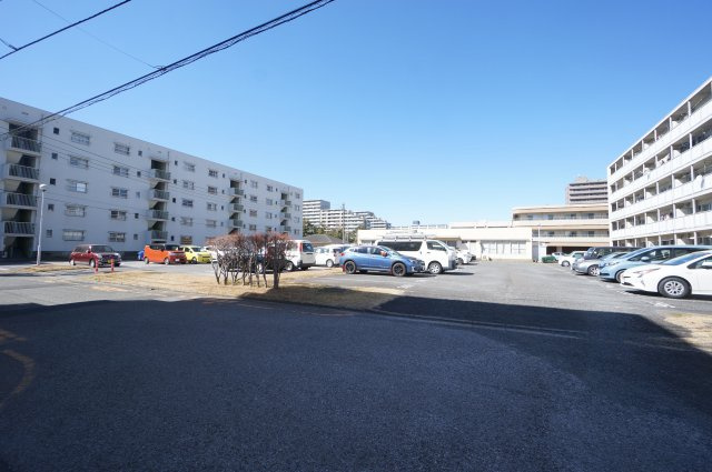 ビレッジハウス検見川9号棟の駐車場|お電話でのご予約がスムーズです！