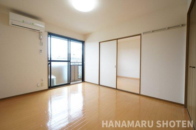 エクセルSAITA Ⅱの洋室|物件、駅でお待ち合わせでのご案内歓迎！