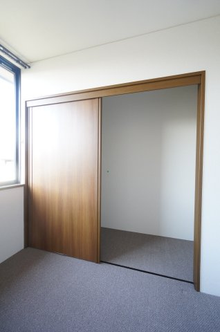 レジデンスヤマダ テラスハウスの収納|お部屋探しは花まる商店にお任せ下さい！