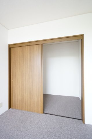 レジデンスヤマダ テラスハウスの収納|お部屋探しは花まる商店にお任せ下さい！